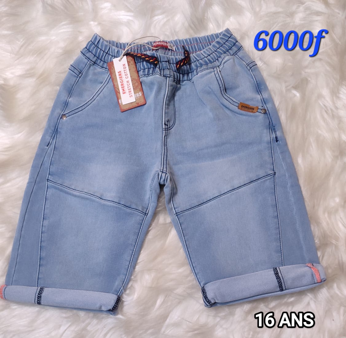 Jean Délavé - Style Décontracté et Confort Absolu (16 ans)