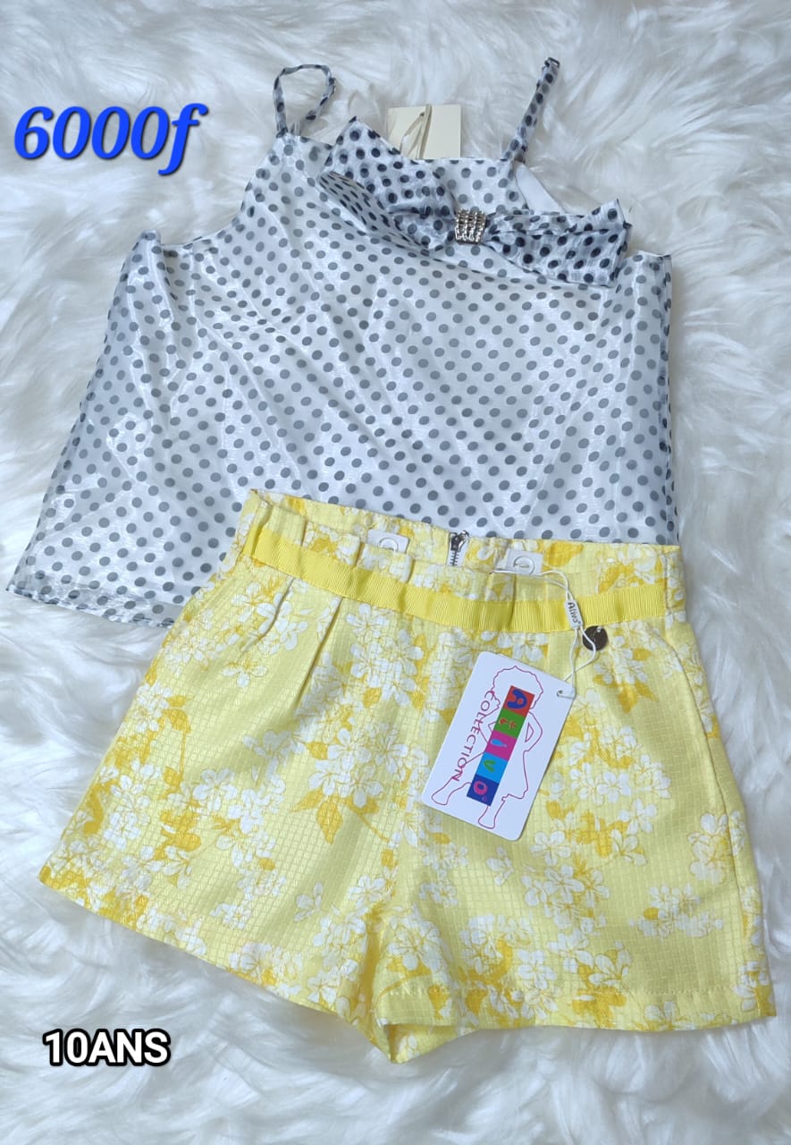 Ensemble Complet : Jupe & Haut – 10 ans